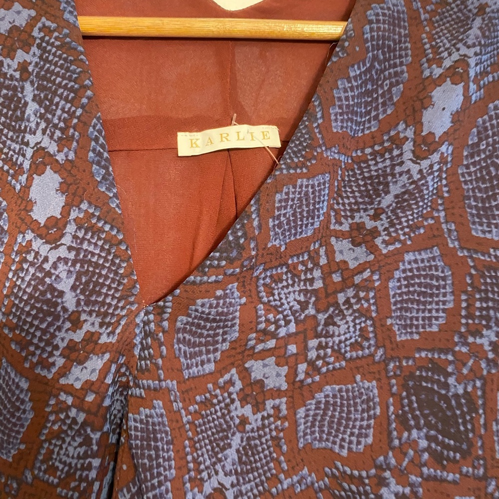 Snake print top - Picture 2 of 3